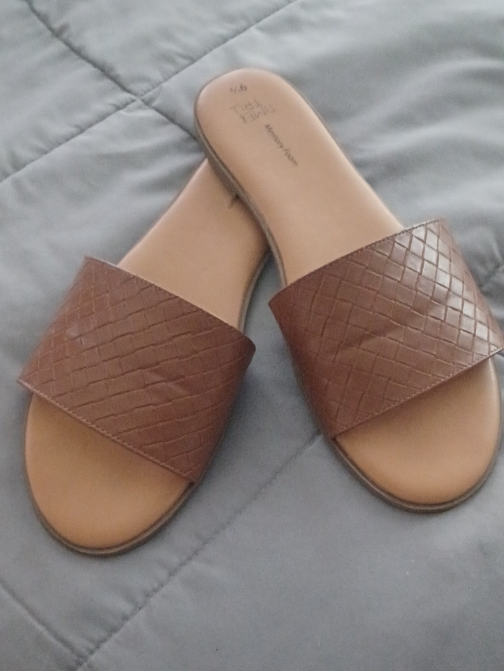 Time and Tru Brown Woven Wide-Band Slide Sandals